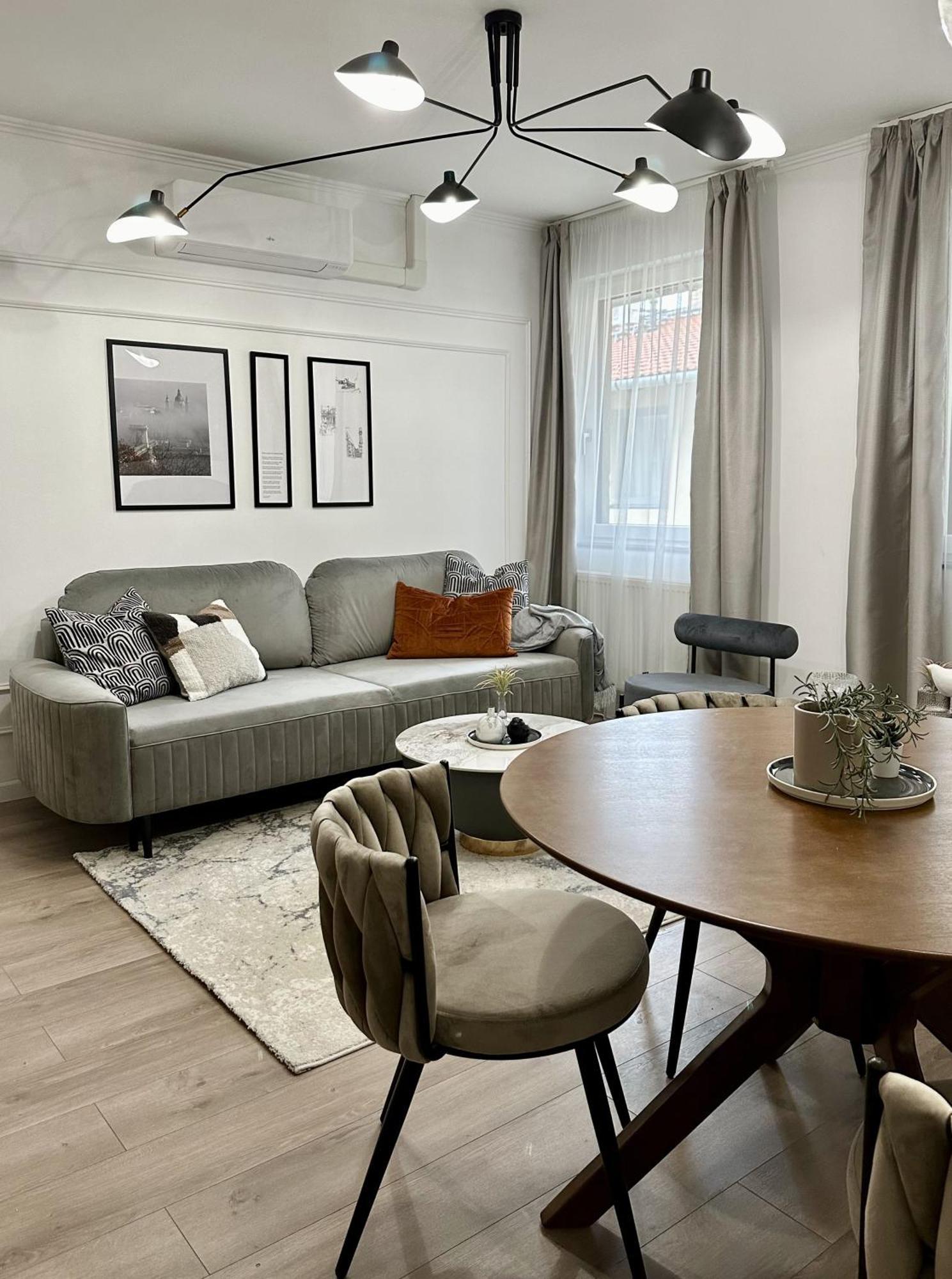 D26 Luxury Suites Budapest Esterno foto